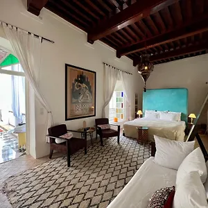 3* Alojamento de Acomodação e Pequeno-almoço Riad Tizwa Marrakech